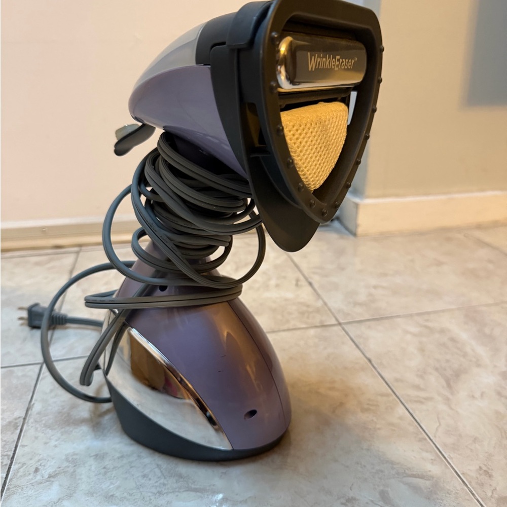 WrinkleEraser Compact Handheld Fabric Steamer - Purple